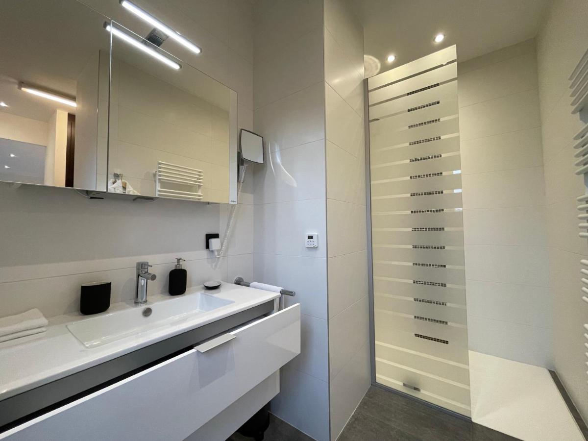 Chambres D'Hotes Les Grisons Houyet Екстер'єр фото